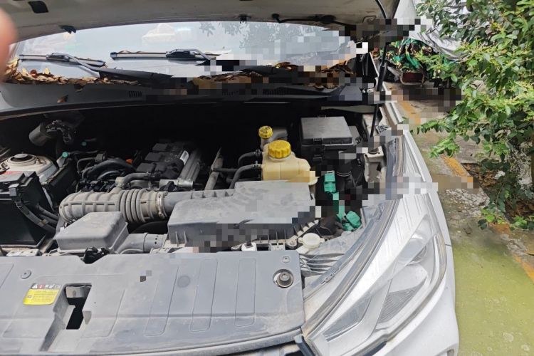 Used Wuling Hongguang S3 2018 1.5L Manual Standard Version China V Standard Engine Bay Left