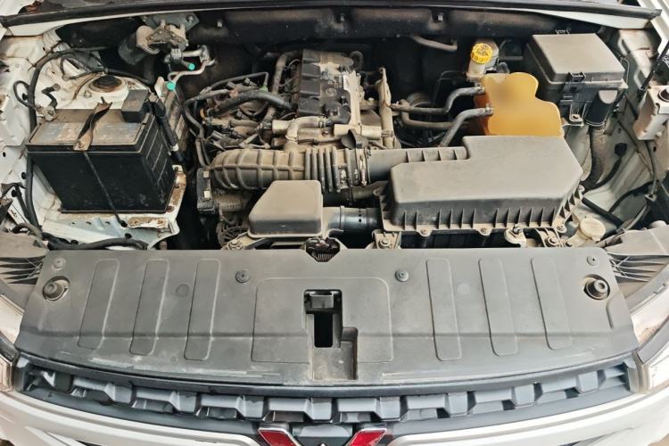 Used Wuling Hongguang S3 2018 1.5L Manual Comfort Model China V Standard Engine Bay