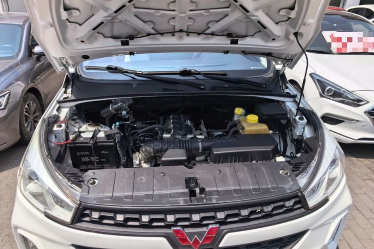 Used Wuling Hongguang S3 2018 1.5L Manual Standard Version China V Standard Engine Bay