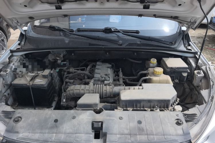 Used Wuling Hongguang S3 2018 1.5L Manual Standard Version China V Standard Engine Bay