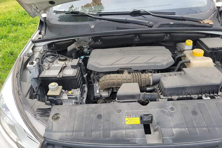 Used Wuling Hongguang S3 2018 1.5L Manual Luxury Model China V Standard Engine Bay Right