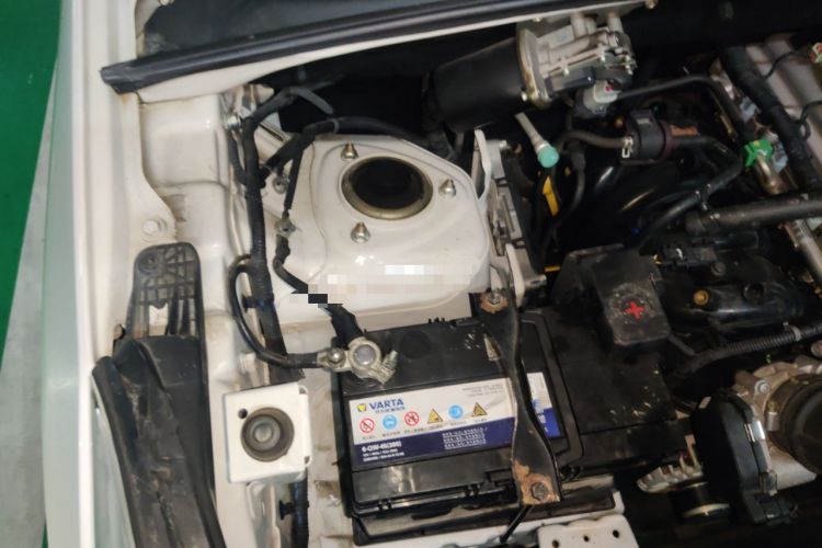 Used Wuling Hongguang S3 2018 1.5L Manual Standard Version China V Standard Engine Bay Right