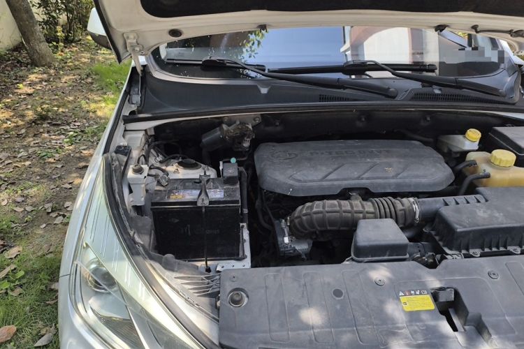 Used Wuling Hongguang S3 2018 1.5L Manual Luxury Model China V Standard Engine Bay Right