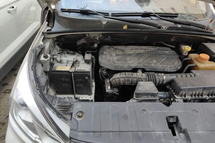 Used Wuling Hongguang S3 2018 1.5L Manual Luxury Model China V Standard Engine Bay Right