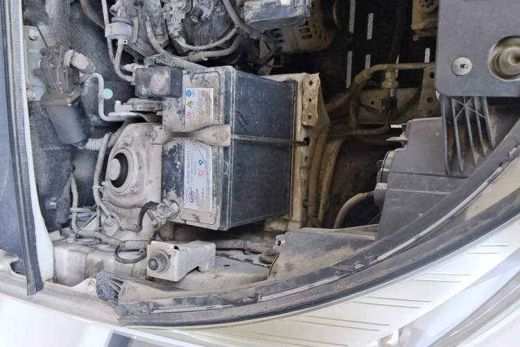 Used Wuling Hongguang S3 2018 1.5L Manual Comfort Model China V Standard Engine Bay Right