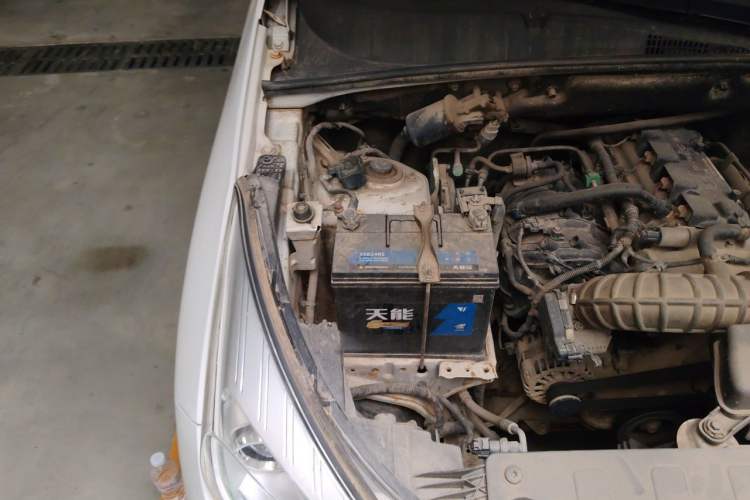 Used Wuling Hongguang S3 2018 1.5L Manual Comfort Model China V Standard Engine Bay Right