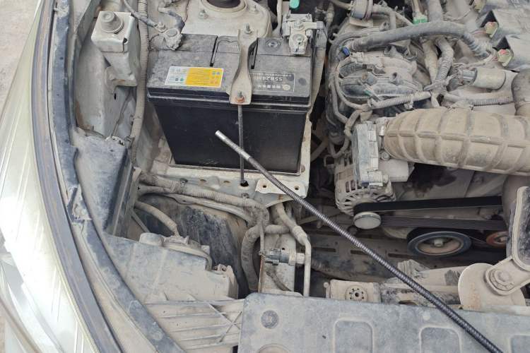 Used Wuling Hongguang S3 2018 1.5L Manual Standard Version China V Standard Engine Bay Right