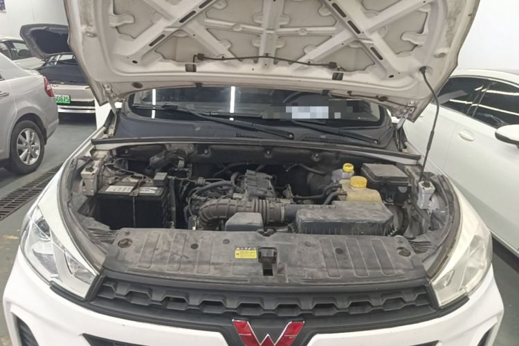Used Wuling Hongguang S3 2018 1.5L Manual Standard Version China V Standard Engine Bay