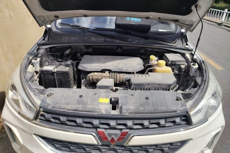 Used Wuling Hongguang S3 2018 1.5L Manual Luxury Model China V Standard Engine Bay
