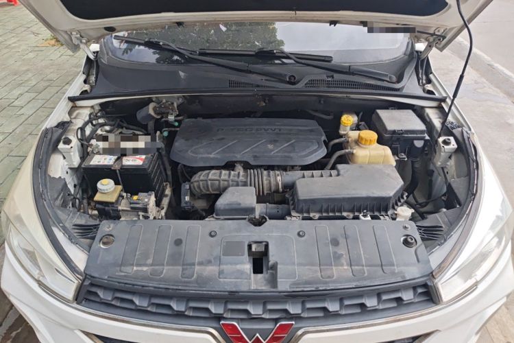 Used Wuling Hongguang S3 2018 1.5L Manual Luxury Model China V Standard Engine Bay