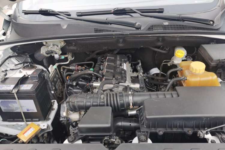 Used Wuling Hongguang S3 2018 1.5L Manual Comfort Model China V Standard Engine Bay
