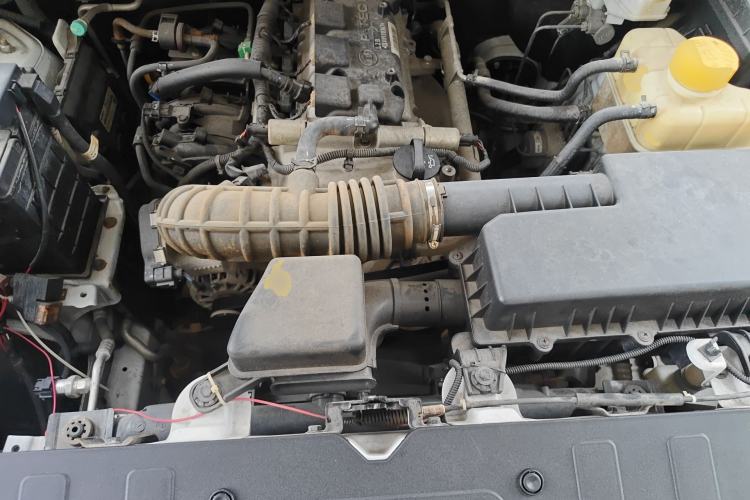 Used Wuling Hongguang S3 2018 1.5L Manual Standard Version China V Standard Engine Bay