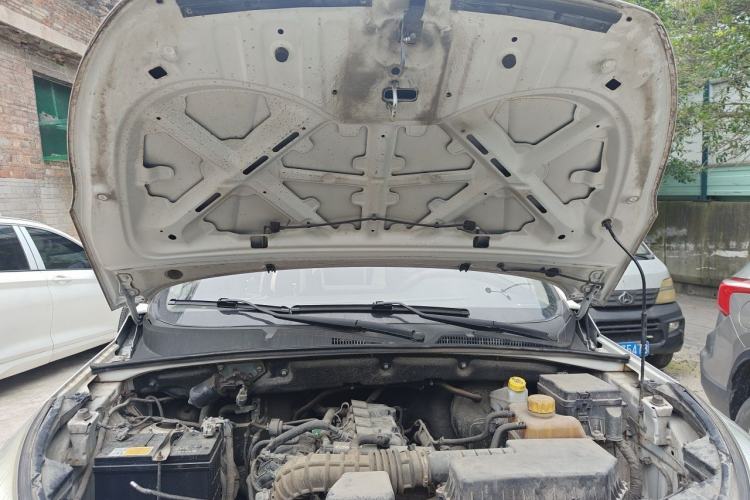 Used Wuling Hongguang S3 2018 1.5L Manual Standard Version China V Standard Engine Bay