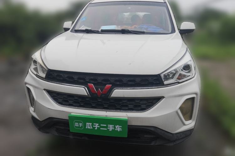 Used Wuling Hongguang S3 2018 1.5L Manual Luxury Model China V Standard Exterior 1
