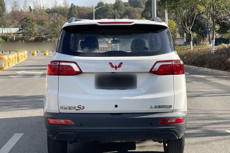 Used Wuling Hongguang S3 2018 1.5L Manual Comfort Model China V Standard Exterior 1
