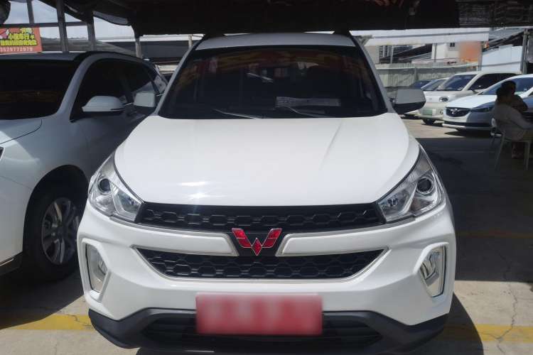 Used Wuling Hongguang S3 2018 1.5L Manual Comfort Model China V Standard Exterior 1