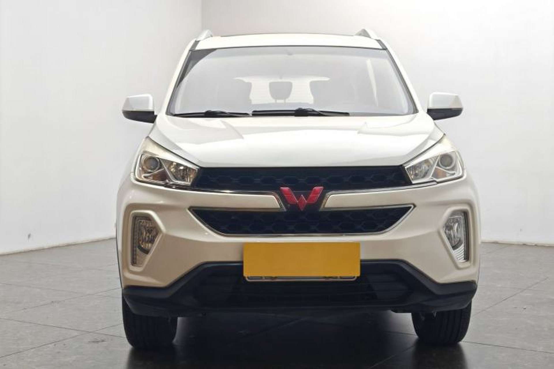 Used Wuling Hongguang S3 2018 1.5L Manual Luxury Model China V Standard Exterior 1