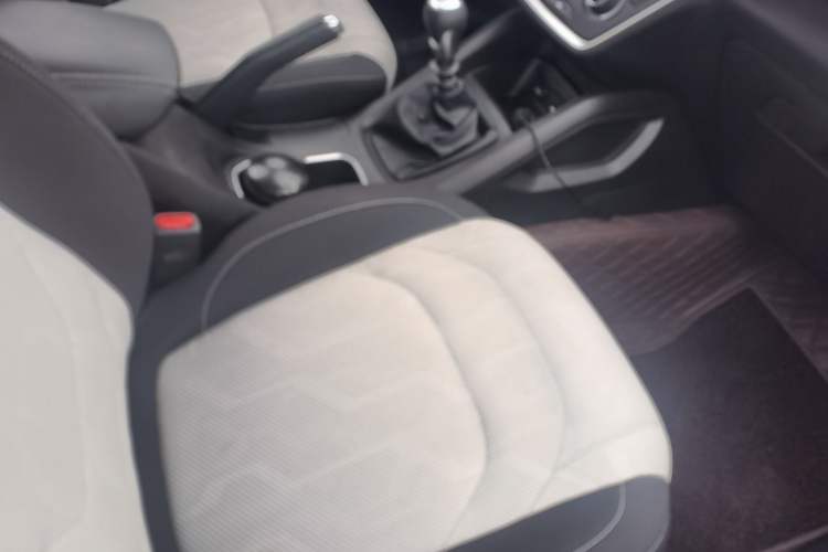 Used Wuling Hongguang S3 2018 1.5L Manual Standard Version China V Standard Exterior 10