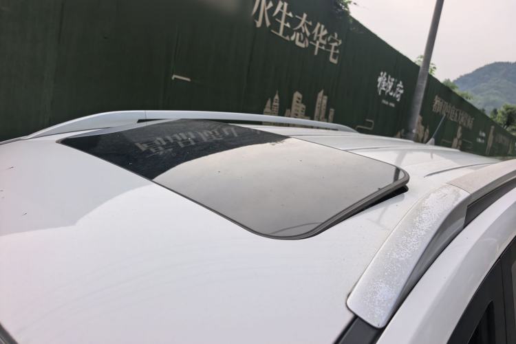 Used Wuling Hongguang S3 2018 1.5T Manual Luxury Model China V Standard Exterior 12