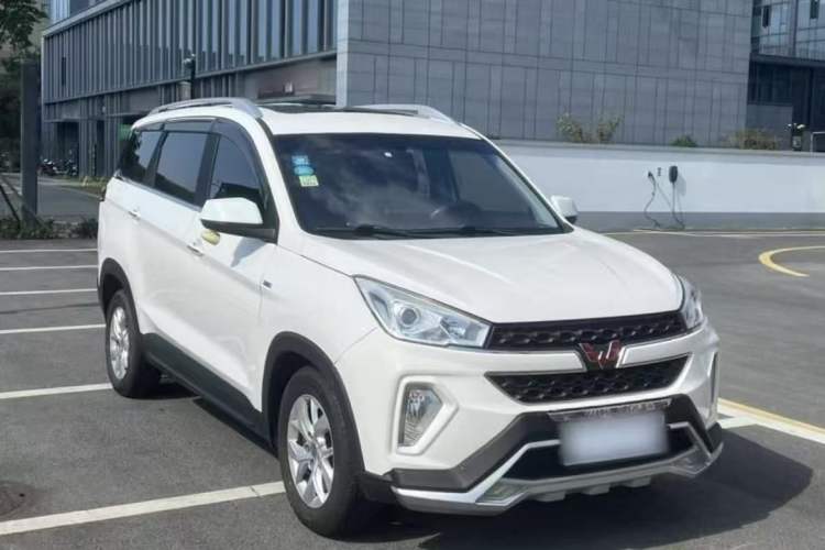 Used Wuling Hongguang S3 2018 1.5T Manual Luxury Model China V Standard Exterior 2