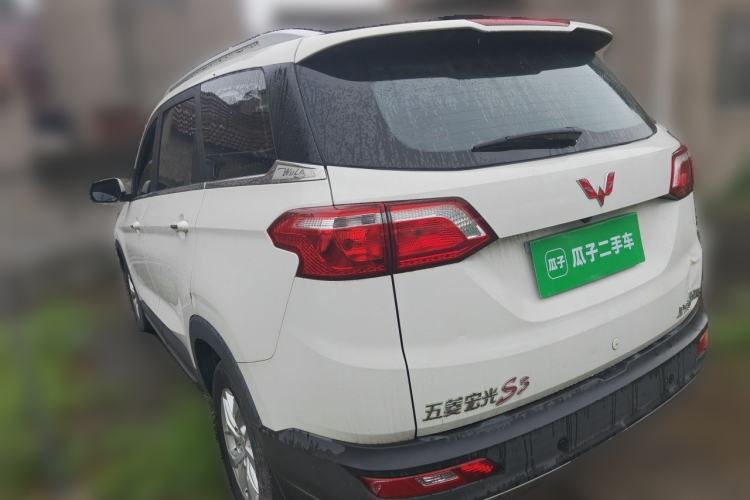 Used Wuling Hongguang S3 2018 1.5L Manual Luxury Model China V Standard Exterior 3