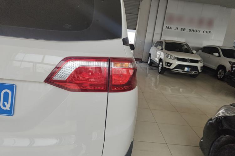 Used Wuling Hongguang S3 2018 1.5L Manual Standard Version China V Standard Exterior 3