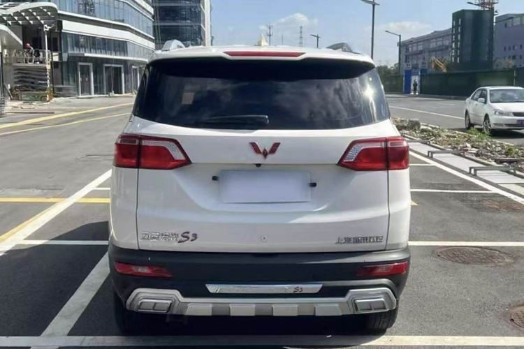 Used Wuling Hongguang S3 2018 1.5T Manual Luxury Model China V Standard Exterior 4