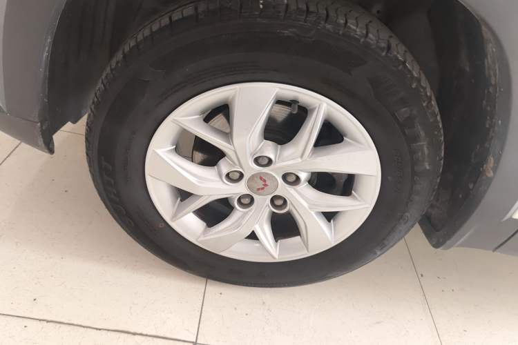 Used Wuling Hongguang S3 2018 1.5L Manual Standard Version China V Standard Exterior 4