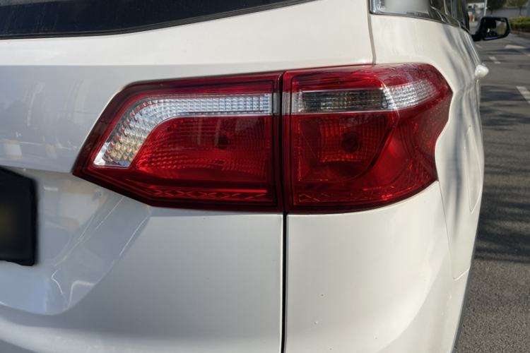 Used Wuling Hongguang S3 2018 1.5L Manual Comfort Model China V Standard Exterior 6