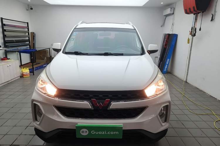 Used Wuling Hongguang S3 2018 1.5T Manual Luxury Model China V Standard Front