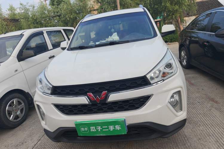 Used Wuling Hongguang S3 2018 1.5T Manual Luxury Model China V Standard Front