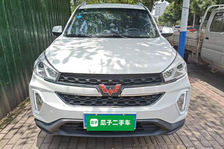 Used Wuling Hongguang S3 2018 1.5L Manual Luxury Model China V Standard Front