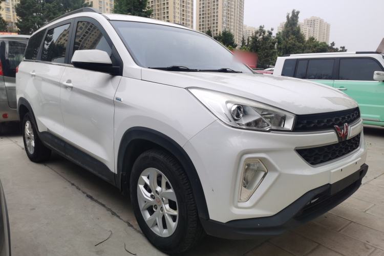 Used Wuling Hongguang S3 2018 1.5T Manual Comfort Model China V Standard Front Right 45 Deg