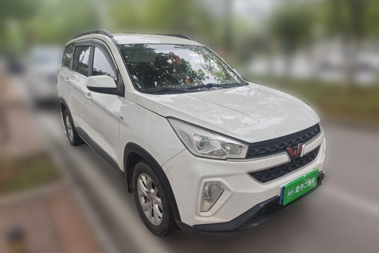 Used Wuling Hongguang S3 2018 1.5T Manual Comfort Model China V Standard Front Right 45 Deg