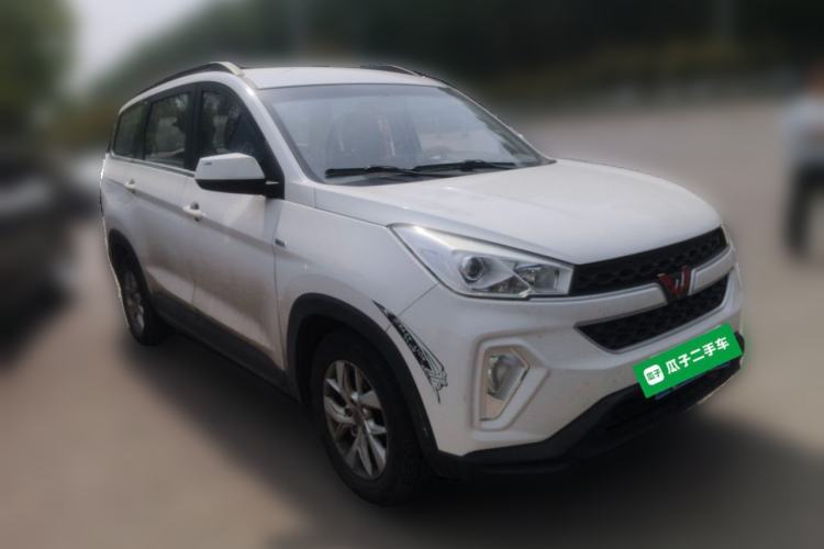 Used Wuling Hongguang S3 2018 1.5T Manual Comfort Model China V Standard Front Right 45 Deg