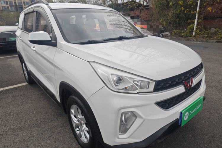 Used Wuling Hongguang S3 2018 1.5L Manual Comfort Model China V Standard Front Right 45 Deg