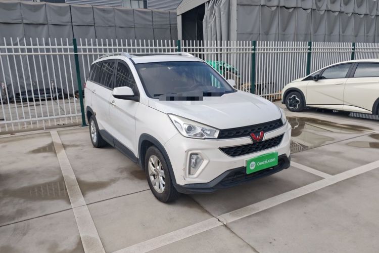 Used Wuling Hongguang S3 2018 1.5L Manual Luxury Model China V Standard Front Right 45 Deg