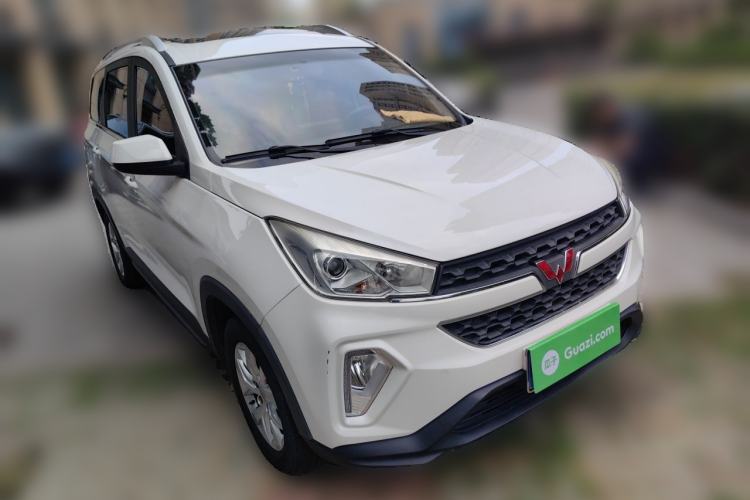 Used Wuling Hongguang S3 2018 1.5L Manual Luxury Model China V Standard Front Right 45 Deg