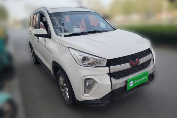 Used Wuling Hongguang S3 2018 1.5L Manual Luxury Model China V Standard Front Right 45 Deg