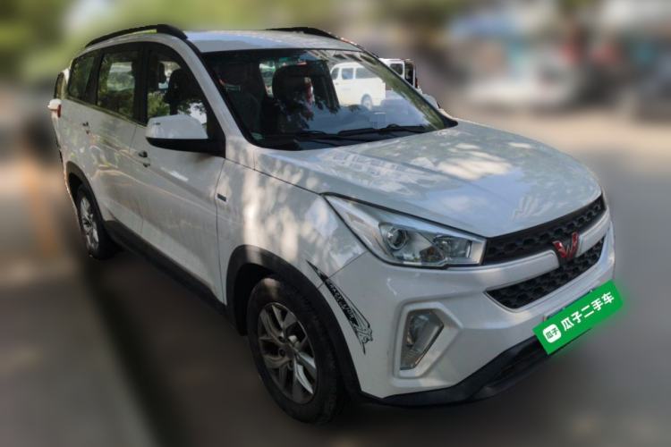 Used Wuling Hongguang S3 2018 1.5T Manual Comfort Model China V Standard Front Right 45 Deg