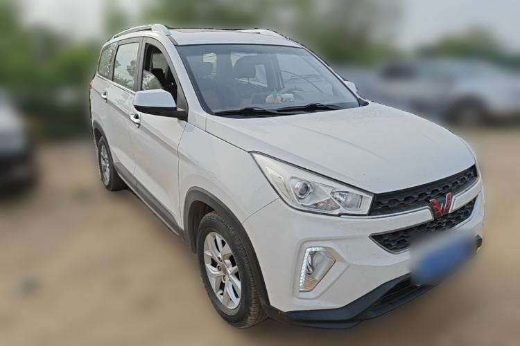 Used Wuling Hongguang S3 2018 1.5L Manual Luxury Model China V Standard Front Right 45 Deg