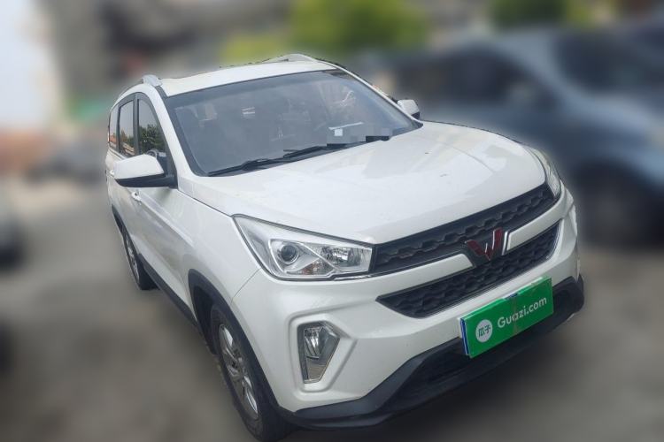 Used Wuling Hongguang S3 2018 1.5L Manual Luxury Model China V Standard Front Right 45 Deg