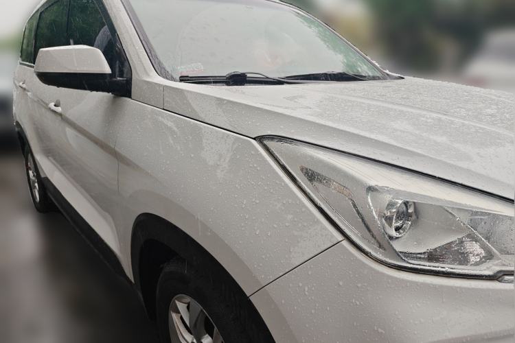 Used Wuling Hongguang S3 2018 1.5L Manual Luxury Model China V Standard Front Right 45 Deg