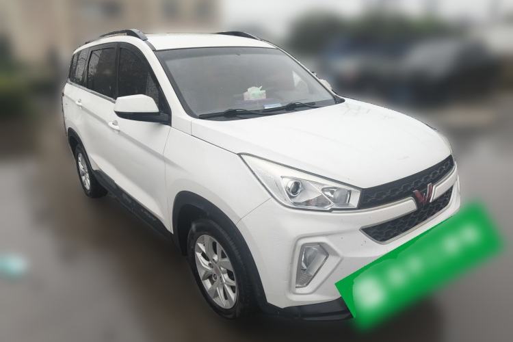 Used Wuling Hongguang S3 2018 1.5L Manual Comfort Model China V Standard Front Right 45 Deg
