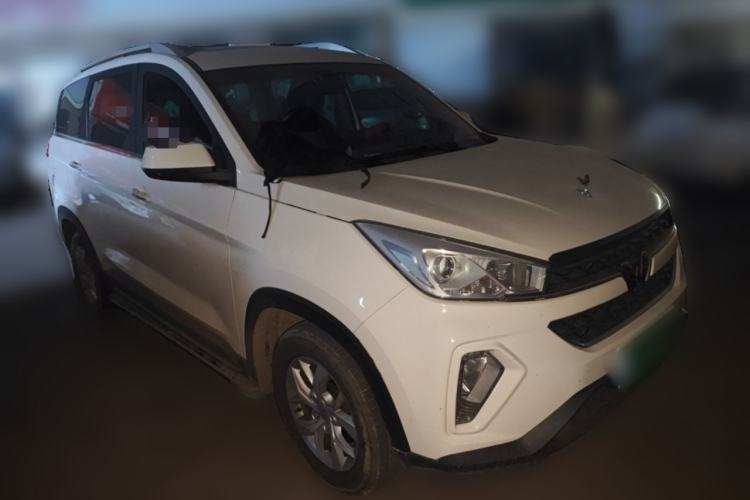 Used Wuling Hongguang S3 2018 1.5L Manual Luxury Model China V Standard Front Right 45 Deg