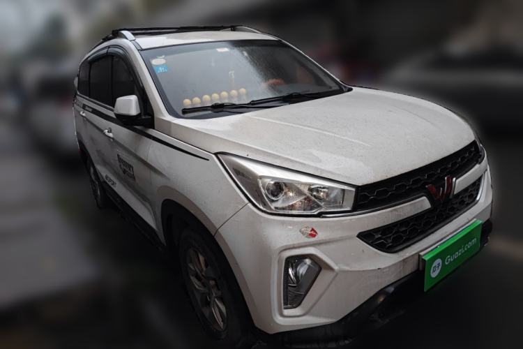 Used Wuling Hongguang S3 2018 1.5L Manual Luxury Model China V Standard Front Right 45 Deg