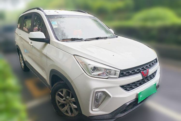 Used Wuling Hongguang S3 2018 1.5L Manual Comfort Model China V Standard Front Right 45 Deg