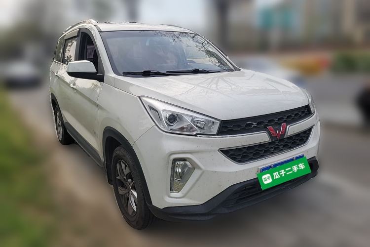 Used Wuling Hongguang S3 2018 1.5L Manual Luxury Model China V Standard Front Right 45 Deg