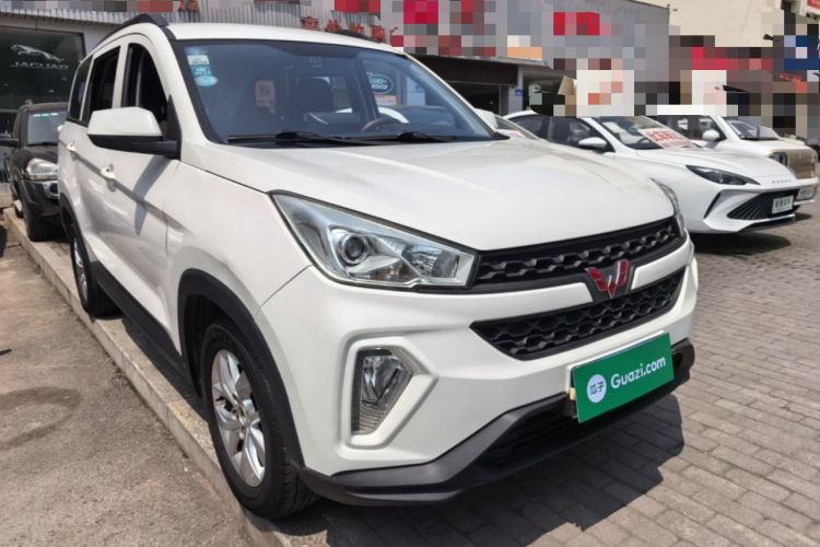 Used Wuling Hongguang S3 2018 1.5L Manual Standard Version China V Standard Front Right 45 Deg
