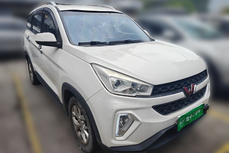 Used Wuling Hongguang S3 2018 1.5L Manual Luxury Model China V Standard Front Right 45 Deg
